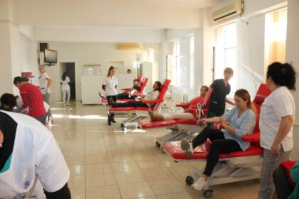 60 de tineri din Tecuci au donat sânge la Galaţi – fotografia 8