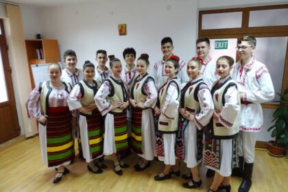 Parohia „Sf. Stelian“ din Galaţi şi-a serbat ocrotitorul spiritual prin deosebite activităţi culturale şi social-filantropice la Centrul „Speranţe pentru vârsta a III-a“ – fotografia 10