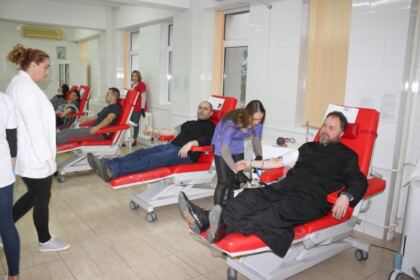 Continuă campanie de donare de sânge din Arhiepiscopia Dunării de Jos – fotografia 4
