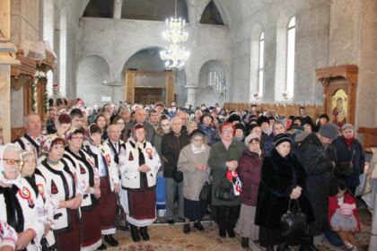 Parohia „Sf. Stelian“ din Galaţi şi-a serbat ocrotitorul spiritual prin deosebite activităţi culturale şi social-filantropice la Centrul „Speranţe pentru vârsta a III-a“ – fotografia 15