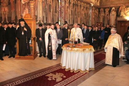 La Galaţi a avut loc cea de-a 19-a ediţie a Simpozionului naţional interseminarial – fotografia 12