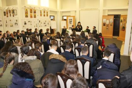La Galaţi a avut loc cea de-a 19-a ediţie a Simpozionului naţional interseminarial – fotografia 22