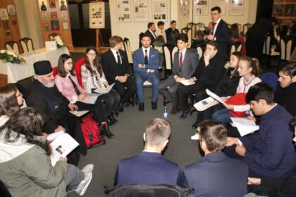 La Galaţi a avut loc cea de-a 19-a ediţie a Simpozionului naţional interseminarial – fotografia 36