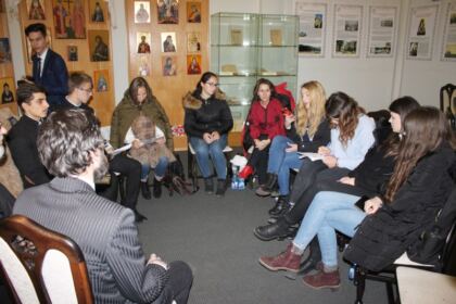 La Galaţi a avut loc cea de-a 19-a ediţie a Simpozionului naţional interseminarial – fotografia 37