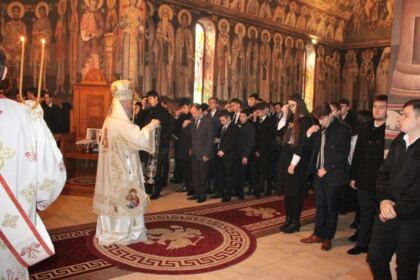 Sfântul Apostol Andrei cinstit de seminariştii gălăţeni – fotografia 7