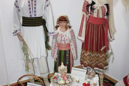 Persoanele vârstnice au fost sărbătorite la Centrul Multifuncţional de Servicii Sociale „Speranţe Pentru Vârsta a III-a“ – fotografia 24
