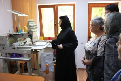 Persoanele vârstnice au fost sărbătorite la Centrul Multifuncţional de Servicii Sociale „Speranţe Pentru Vârsta a III-a“ – fotografia 31
