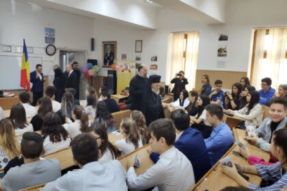 Zi de bucurie şi de binecuvântare pentru elevii Colegiului Naţional „Gheorghe Munteanu Murgoci“ din Brăila – fotografia 10