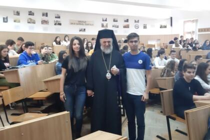 Zi de bucurie şi de binecuvântare pentru elevii Colegiului Naţional „Gheorghe Munteanu Murgoci“ din Brăila – fotografia 13