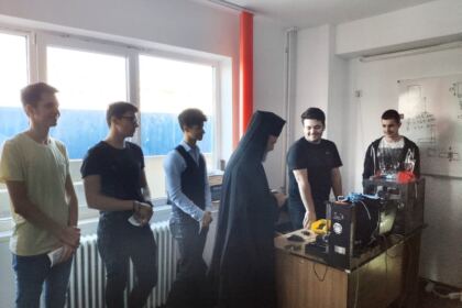 Zi de bucurie şi de binecuvântare pentru elevii Colegiului Naţional „Gheorghe Munteanu Murgoci“ din Brăila – fotografia 16