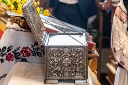 Conferinţă semestrială şi sfinţirea noului Aşezământ parohial din localitatea Brătuleşti, judeţul Galaţi – fotografia 8
