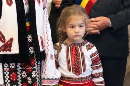 Conferinţă semestrială şi sfinţirea noului Aşezământ parohial din localitatea Brătuleşti, judeţul Galaţi – fotografia 14