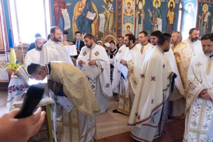 Conferinţă semestrială şi sfinţirea noului Aşezământ parohial din localitatea Brătuleşti, judeţul Galaţi – fotografia 28