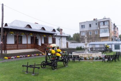 Conferinţă semestrială şi sfinţirea aşezământului parohial din localitatea Frumuşiţa, Protopopiatul Târgu Bujor, judeţul Galaţi – fotografia 2