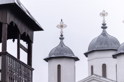 Conferinţă semestrială şi sfinţirea aşezământului parohial din localitatea Frumuşiţa, Protopopiatul Târgu Bujor, judeţul Galaţi – fotografia 2