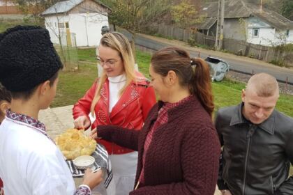 Zi de sărbătoare în localitatea Lungești din județul Galați – fotografia 7