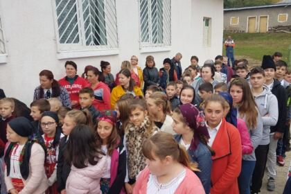 Zi de sărbătoare în localitatea Lungești din județul Galați – fotografia 13
