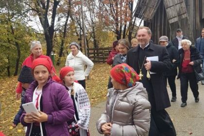 Tineri din satul românesc din sudul Moldovei în vizită la locuri emblematice din București – fotografia 1