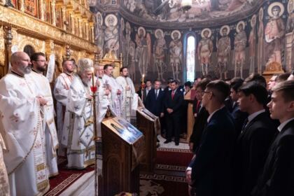 Festivitatea de deschidere a noului an şcolar la Seminarul Teologic „Sfântul Apostol Andrei“ din Galaţi – fotografia 16