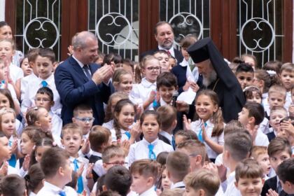 Festivitatea de deschidere a noului an şcolar la Seminarul Teologic „Sfântul Apostol Andrei“ din Galaţi – fotografia 18