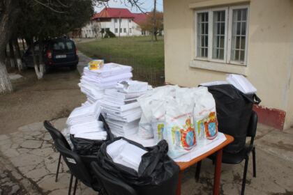Arhiepiscopia Dunării de Jos ajută persoanele internate la Centrul Medico-Social din localitatea Pechea, judeţul Galaţi – fotografia 14