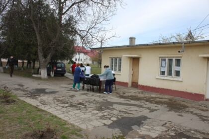 Arhiepiscopia Dunării de Jos ajută persoanele internate la Centrul Medico-Social din localitatea Pechea, judeţul Galaţi – fotografia 16