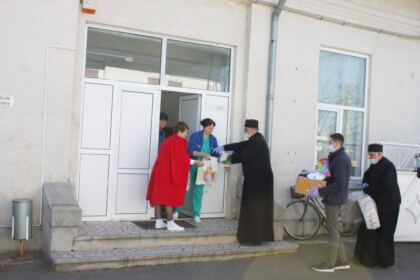 Ajutoare pentru Spitalul din localitatea Iveşti şi alţi semeni nevoiaşi – fotografia 18