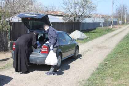 Ajutoare pentru Spitalul din localitatea Iveşti şi alţi semeni nevoiaşi – fotografia 24