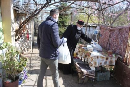 Ajutoare pentru Spitalul din localitatea Iveşti şi alţi semeni nevoiaşi – fotografia 27