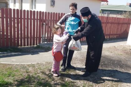 Ajutoare pentru semeni oferite în cadrul Protopopiatului Făurei – fotografia 9