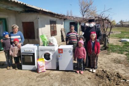 Ajutoare pentru semeni oferite în cadrul Protopopiatului Făurei – fotografia 16