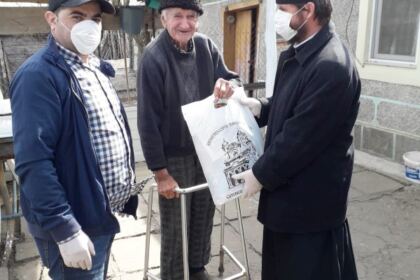 Ajutoare oferite semenilor nevoiaşi în Protopopiatul Brăila – fotografia 11