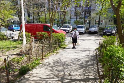 Așezământul parohial „Sf. Ierarh Ioan Gură de Aur“ din cadrul parohiei „Înălțarea Domnului“ din Galați oferă zilnic hrană pentru semeni aflați în nevoi – fotografia 19