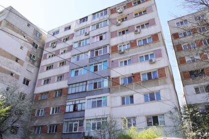 Centrul filantropic „Sfânta Cuvioasă Parascheva“ din Galați oferă hrană zilnic nevoiaşilor – fotografia 15