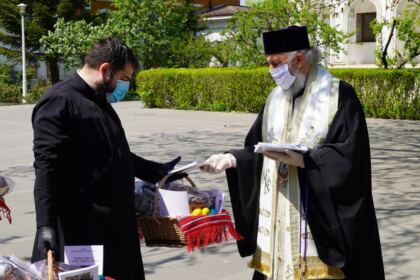 Bucurie pascală şi filantropie în Arhiepiscopia Dunării de Jos – fotografia 6