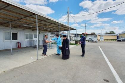 Rugăciune şi filantropie în Protopopiatul Tecuci în ziua de prăznuire a Sfântului Mare Mucenic Gheorghe – fotografia 12