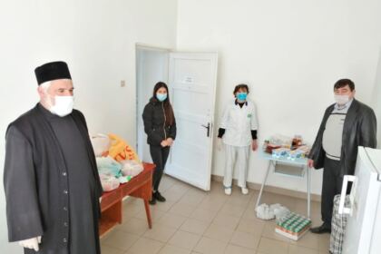Rugăciune şi filantropie în Protopopiatul Tecuci în ziua de prăznuire a Sfântului Mare Mucenic Gheorghe – fotografia 17