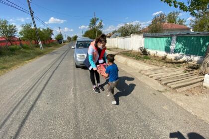 Parohiile din zona Nicorești continuă sprijinirea semenilor nevoiași – fotografia 8