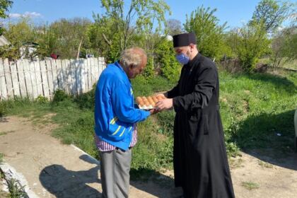 Parohiile din zona Nicorești continuă sprijinirea semenilor nevoiași – fotografia 16