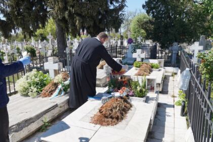 Prima zi de pomenire a celor adormiţi din perioada pascală – fotografia 21