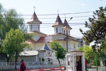 Aparatură medicală oferită de preoţi Spitalului Judeţean de Urgenţă din Brăila – fotografia 1