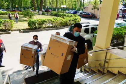 Aparatură medicală oferită de preoţi Spitalului Judeţean de Urgenţă din Brăila – fotografia 8