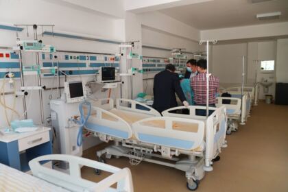 Aparatură medicală oferită de preoţi Spitalului Judeţean de Urgenţă din Brăila – fotografia 19