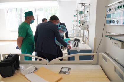 Aparatură medicală oferită de preoţi Spitalului Judeţean de Urgenţă din Brăila – fotografia 21