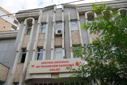 O nouă acţiune de donare de sânge a preoţilor şi credincioşilor din Protopopiatul Tecuci – fotografia 1