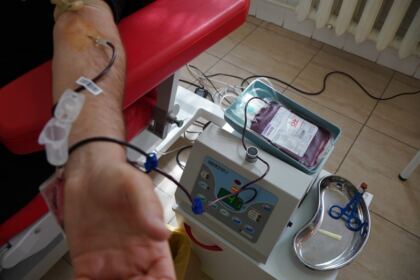 O nouă acţiune de donare de sânge a preoţilor şi credincioşilor din Protopopiatul Tecuci – fotografia 16
