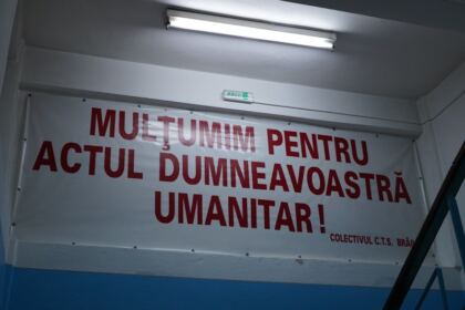Preoţii şi credincioşii brăileni au donat sânge şi plasmă convalescentă Covid-19 – fotografia 4