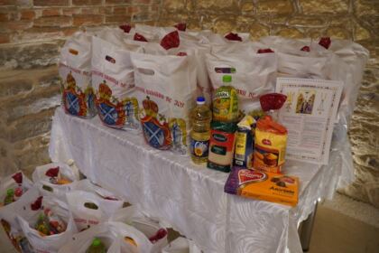 Faptele bune pentru familiile nevoiaşe continuă în municipiul Brăila – fotografia 2