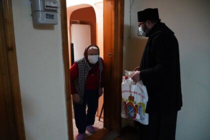 Faptele bune pentru familiile nevoiaşe continuă în municipiul Brăila – fotografia 9