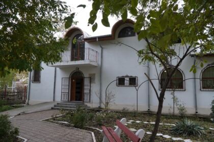 Parohia „Naşterea Maicii Domnului“ din Brăila a oferit daruri bătrânilor nevoiaşi – fotografia 3